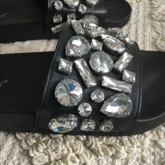 Cape Robbin Black and Silver Embellished Slippers - Picture 4 of 7